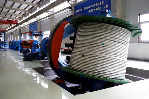 布線的工藝是怎樣的，能夠確保線路為&ldquo; 活線 &rdquo;嗎?